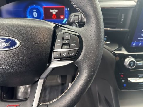 Used 2024 Ford Explorer ST w/ Technology Package image 25