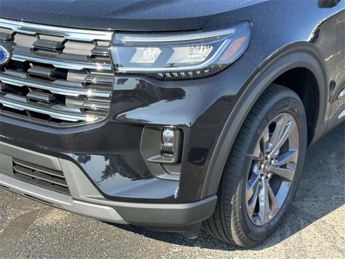 New 2025 Ford Explorer Active image 8