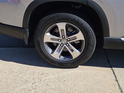 Used 2025 Honda Pilot EX-L image 10