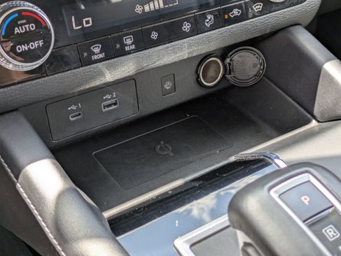 Used 2024 Mitsubishi Outlander SE image 26
