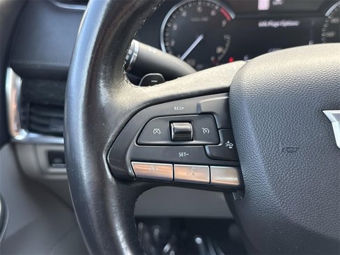 Used 2022 Cadillac XT4 Premium Luxury w/ Enhanced Visibility Package image 34