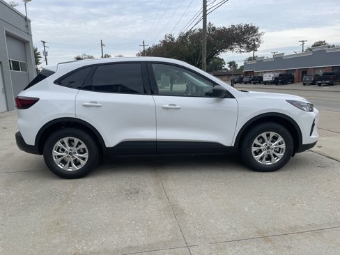 New 2026 Ford Escape Active image 3