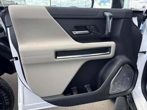 New 2026 GMC Hummer EV SUV image 9