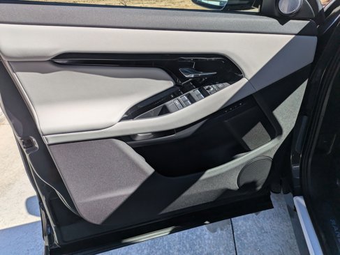 New 2026 Land Rover Range Rover Evoque Dynamic SE image 12