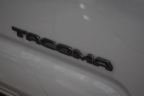 Used 2019 Toyota Tacoma TRD Off-Road image 13