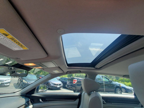 Used 2018 Honda Accord EX image 15