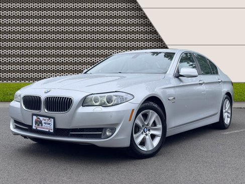 Used 2012 BMW 528i xDrive Sedan image 4