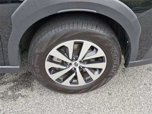 Certified 2025 Subaru Outback Premium w/ Popular Package #1A image 9