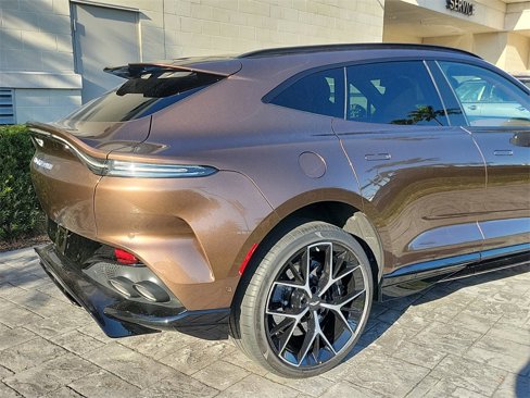 New 2025 Aston Martin DBX 707 image 8