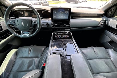 Used 2019 Lincoln Navigator Reserve image 7