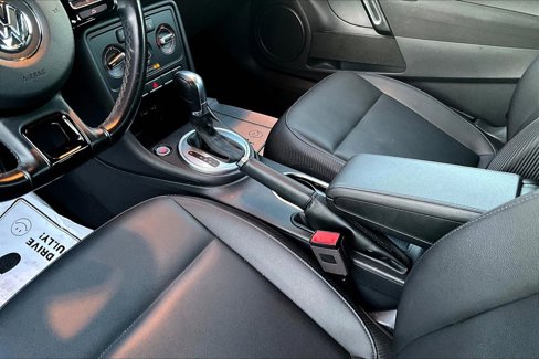 Used 2018 Volkswagen Beetle 2.0T Coast image 12
