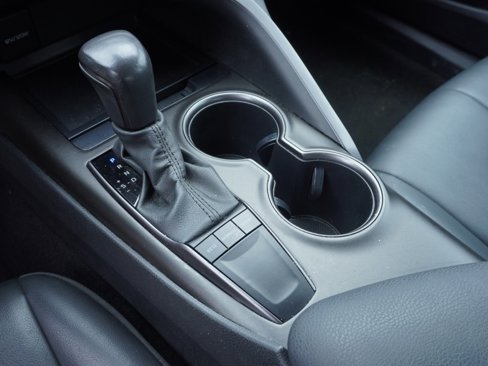 Used 2023 Toyota Camry SE image 17