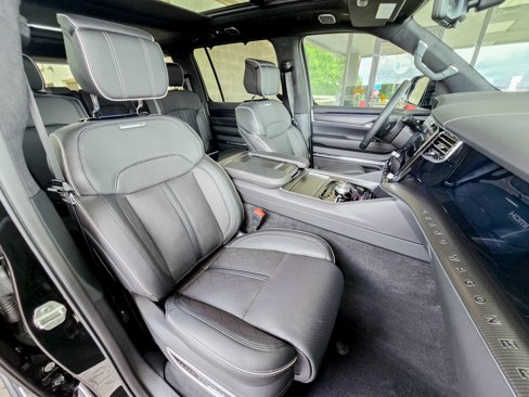 Used 2024 Jeep Grand Wagoneer Series II w/ Quick Order Packagew 28T image 40