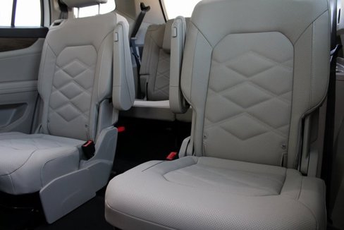 New 2026 Volkswagen Atlas SE image 7