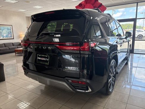 New 2025 Lexus LX 600 4WD w/ Luxury Package image 6