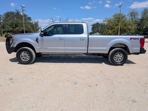 Used 2022 Ford F350 Lariat w/ Lariat Value Package image 6