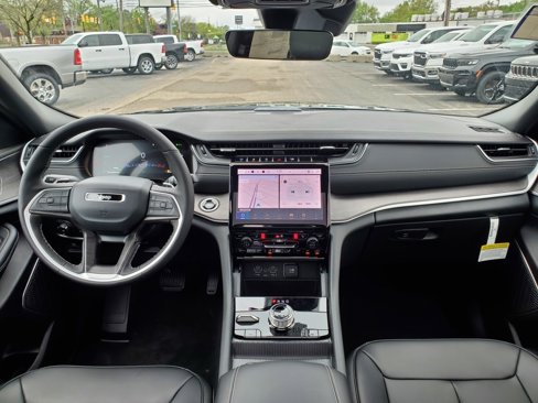 New 2025 Jeep Grand Cherokee Limited 4xe image 28