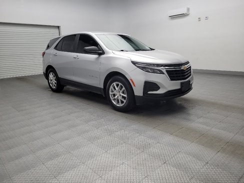 Used 2022 Chevrolet Equinox LS w/ LS Convenience Package image 13