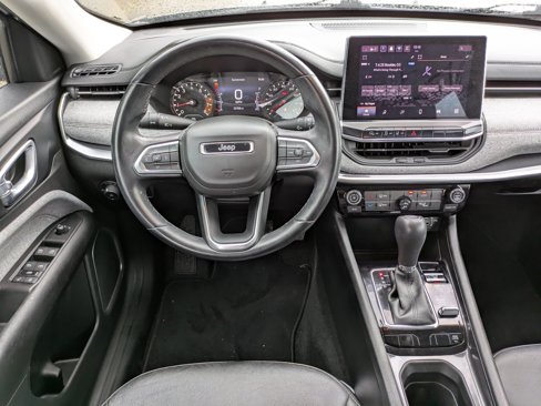Used 2022 Jeep Compass Latitude image 16