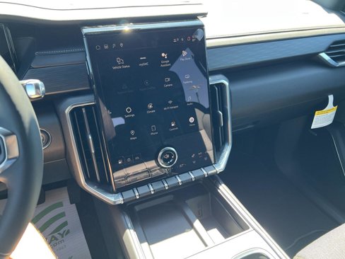 New 2026 GMC Acadia Elevation image 26