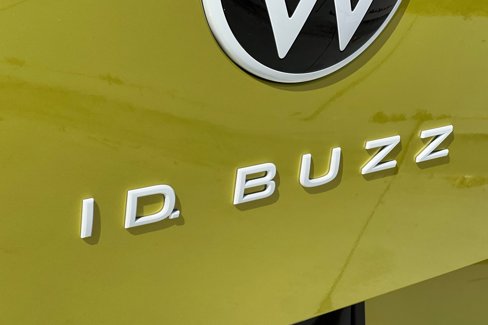 New 2025 Volkswagen ID. Buzz 1st Edition image 27