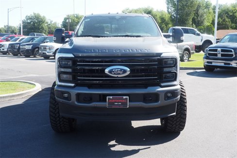 Used 2025 Ford F350 Platinum image 2