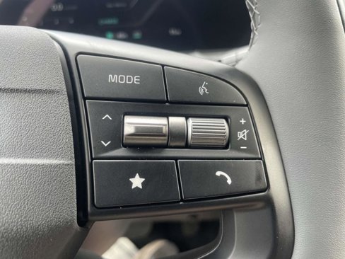 New 2025 Kia EV6 Wind image 22