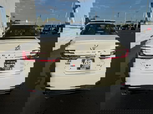 New 2026 Toyota Camry SE image 3