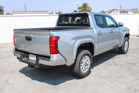 New 2025 Toyota Tacoma SR5 image 9