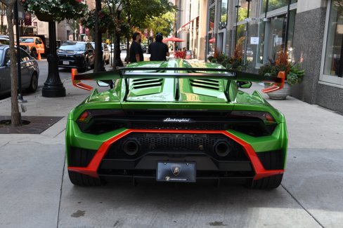 Used 2022 Lamborghini Huracan STO image 5