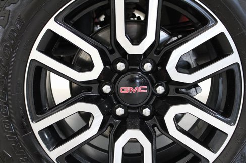 Used 2025 GMC Sierra 1500 AT4 w/ AT4 Premium Package image 44