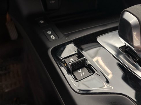 Used 2022 Jaguar E-PACE SE image 25