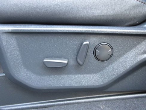 New 2025 Ford F250 Lariat w/ Lariat Ultimate Package image 12