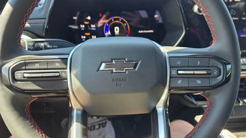 New 2025 Chevrolet Colorado Z71 w/ Midnight Edition image 21
