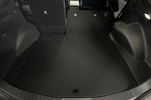 New 2025 Subaru Solterra Limited image 17