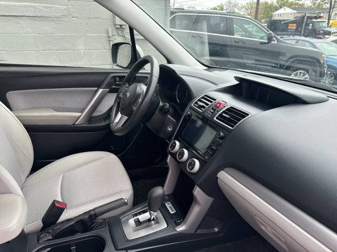 Used 2018 Subaru Forester 2.5i Premium w/ All-Weather Package image 26