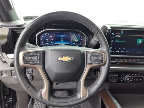 Used 2024 Chevrolet Silverado 3500 High Country image 20