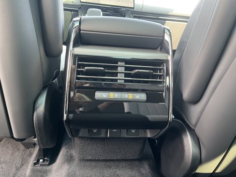 New 2025 Land Rover Range Rover Sport Dynamic SE image 30