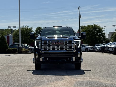 New 2025 GMC Sierra 3500 Denali w/ Denali Reserve Package image 2