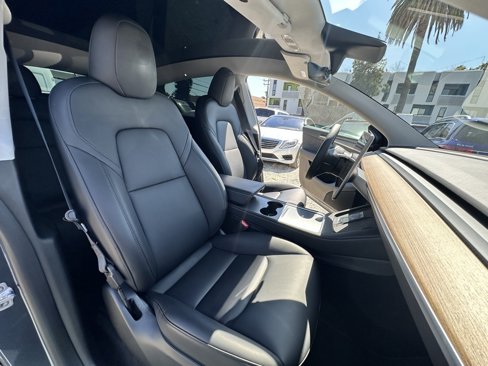 Used 2023 Tesla Model Y Long Range image 20