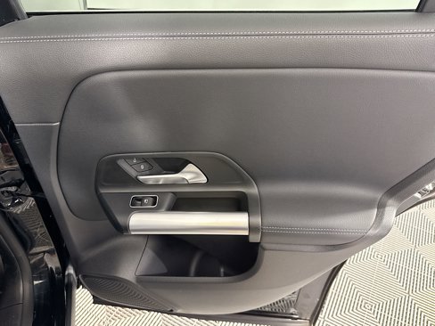 Used 2025 Mercedes-Benz GLA 250 image 26