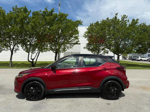 Used 2022 Nissan Kicks SR image 9