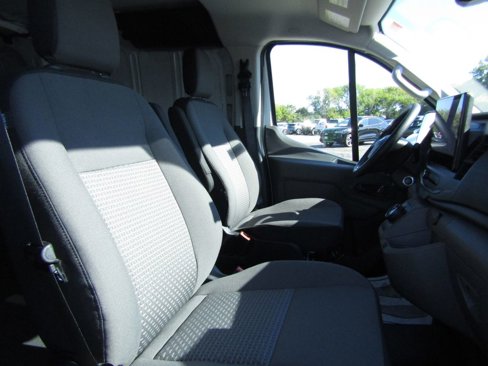 Used 2024 Ford E-Transit Low Roof image 17