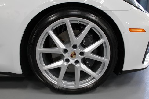 New 2025 Porsche Panamera 4 image 14
