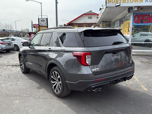 Used 2020 Ford Explorer ST image 3