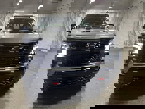 New 2025 Chevrolet Silverado 1500 LT Trail Boss w/ Convenience Package II image 2