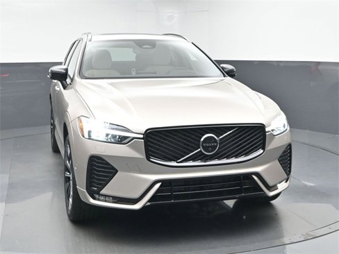 New 2026 Volvo XC60 B5 Plus w/ Protection Package Premier image 2