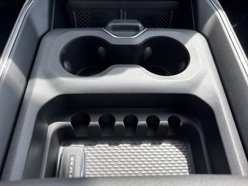 New 2026 RAM 2500 Laramie w/ Sport Appearance Package image 32