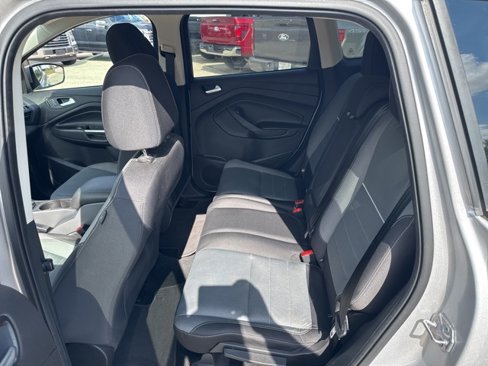 Used 2015 Ford Escape SE image 9