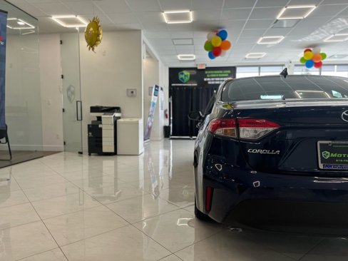 Used 2024 Toyota Corolla LE image 13